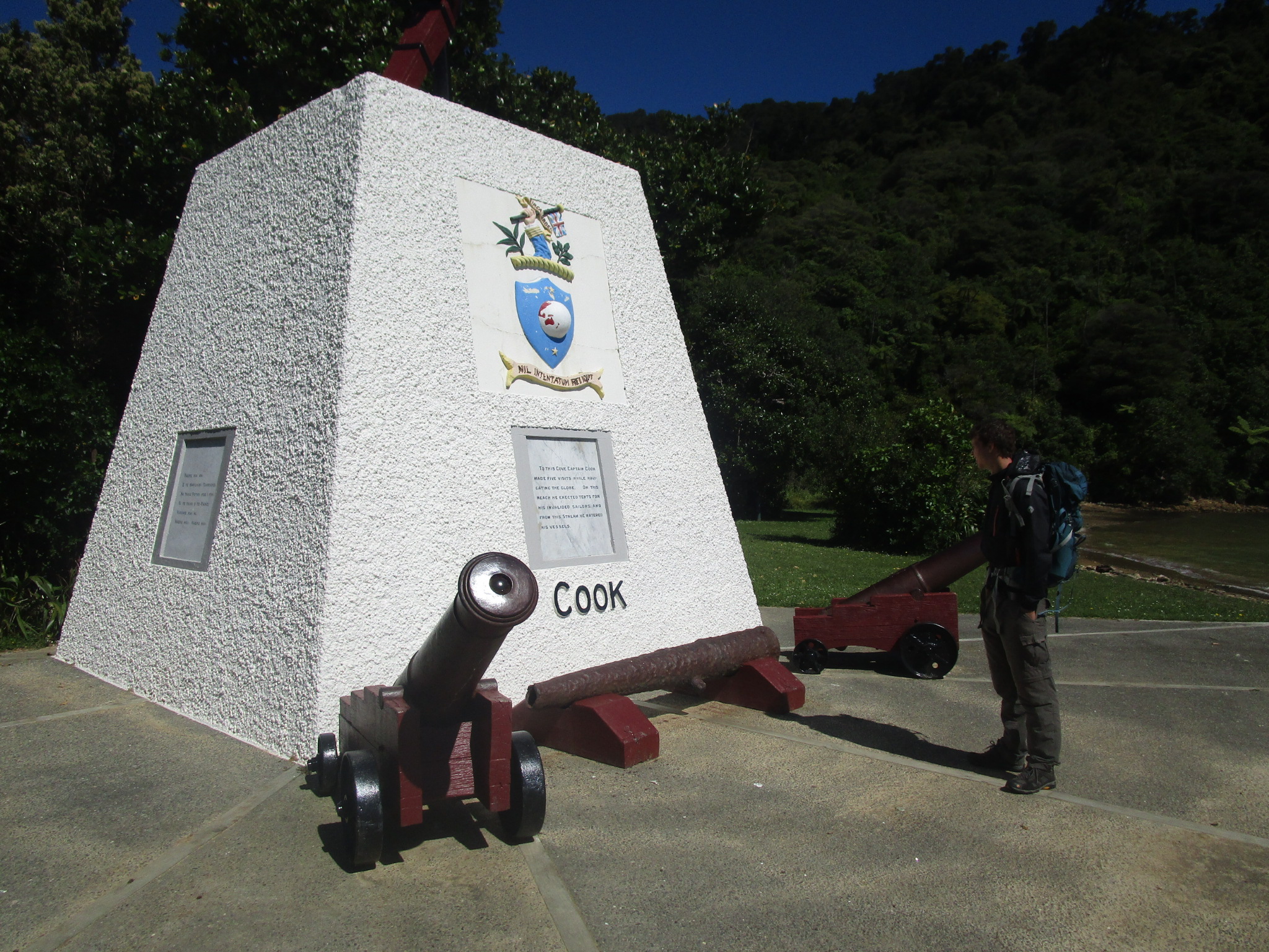 Marlborough Sounds Cook monument